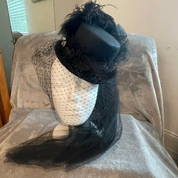 Ms. Purdy Orginal top hat fascinator - Picture 1 of 11